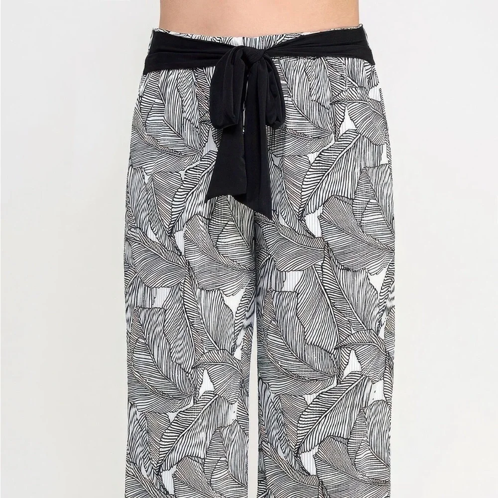Plisse Palm Print Pants